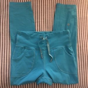 Blue Lululemon Cropped Leggings